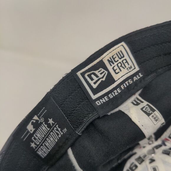 New Era Men's Fitted Hat Black OSFA Embroidered 2006 World Series Logo - Picture 7 of 8